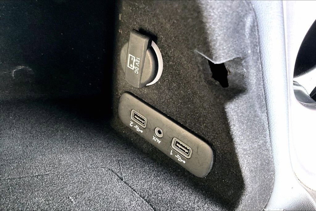 Used 2019 Dodge Challenger R/T image 32