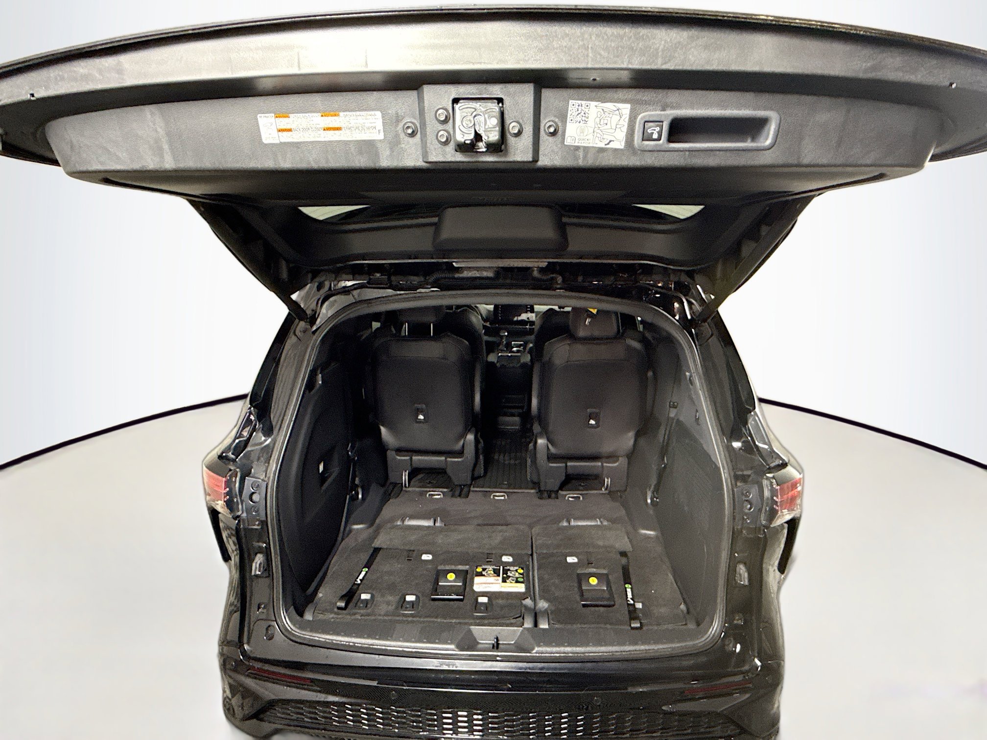 Certified 2022 Toyota Sienna XSE image 25