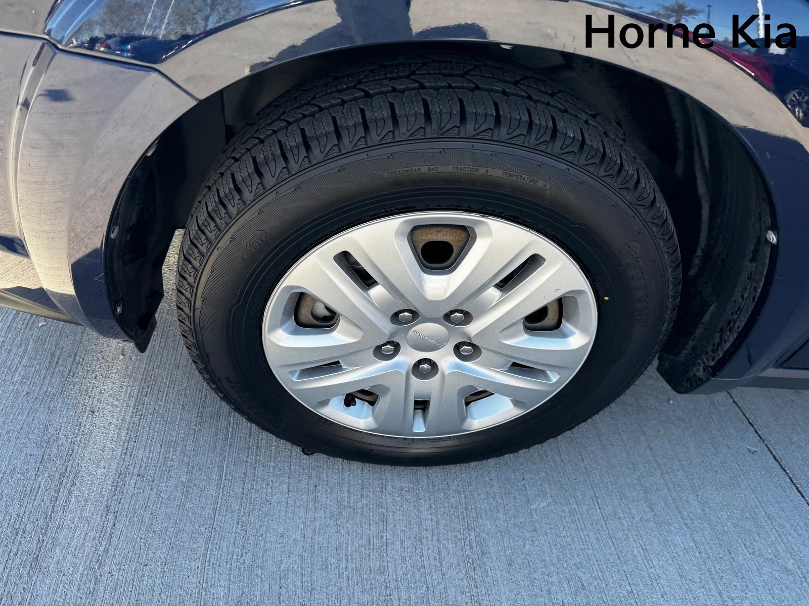 Used 2019 Dodge Journey SE image 8