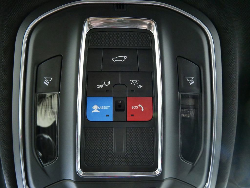 Certified 2024 Jeep Grand Cherokee Altitude image 49