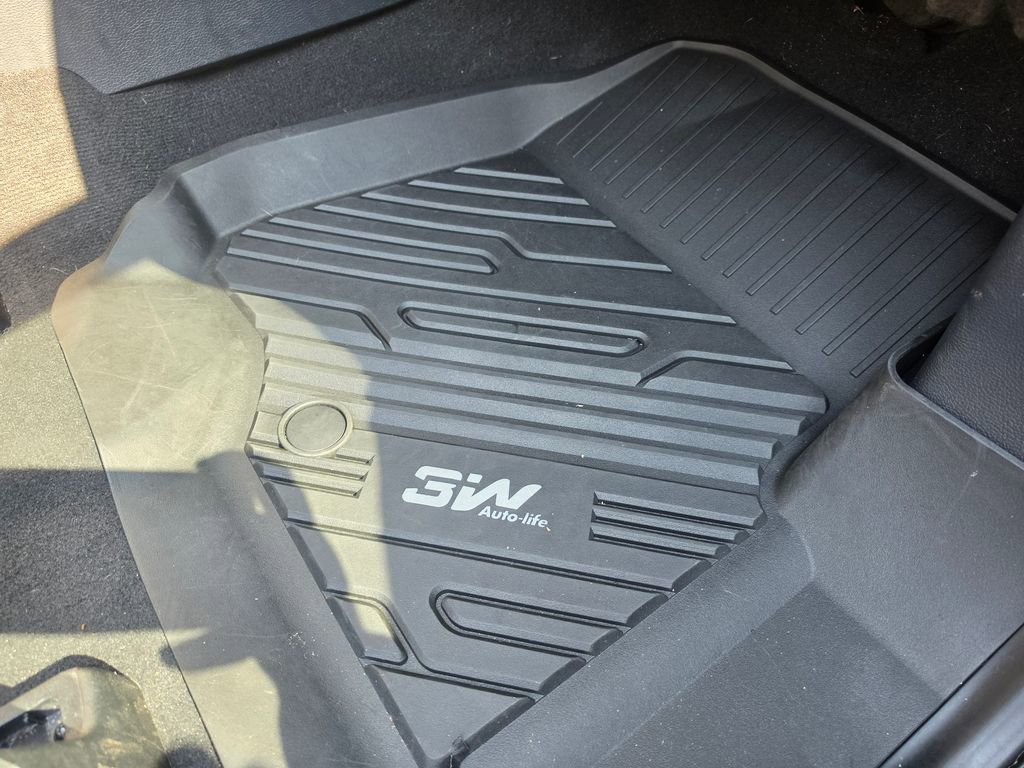 Certified 2022 Ford F250 Lariat w/ Tremor Off-Road Package image 53