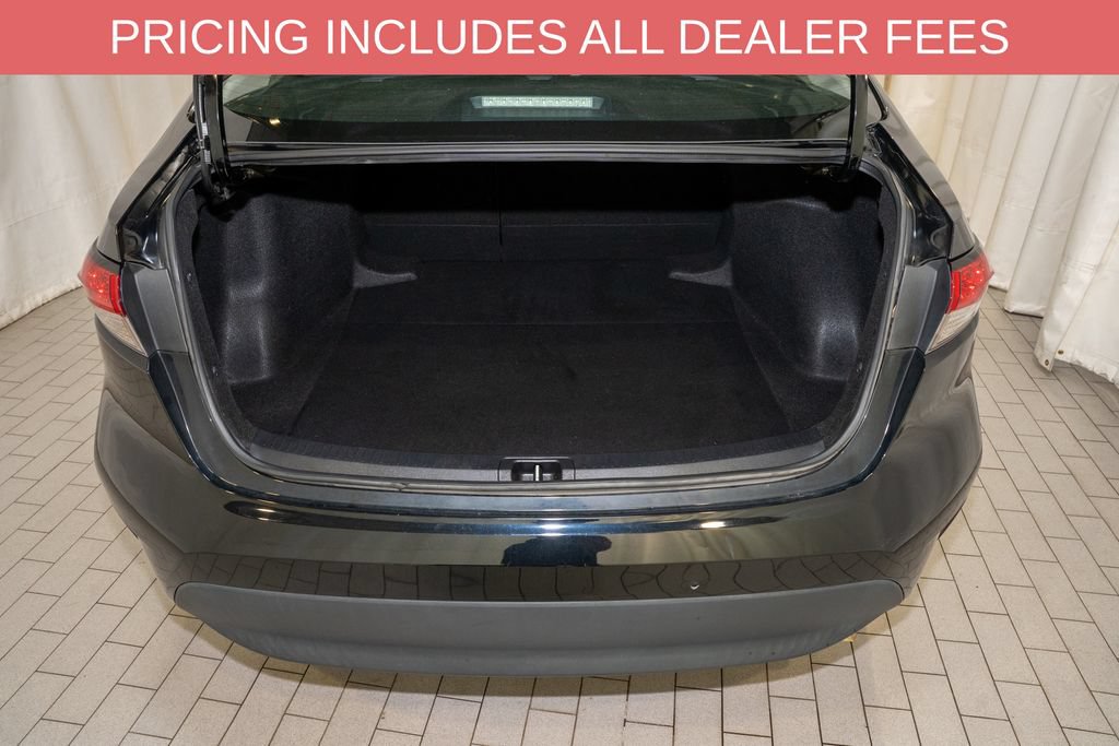 Used 2023 Toyota Corolla LE FWD image 5