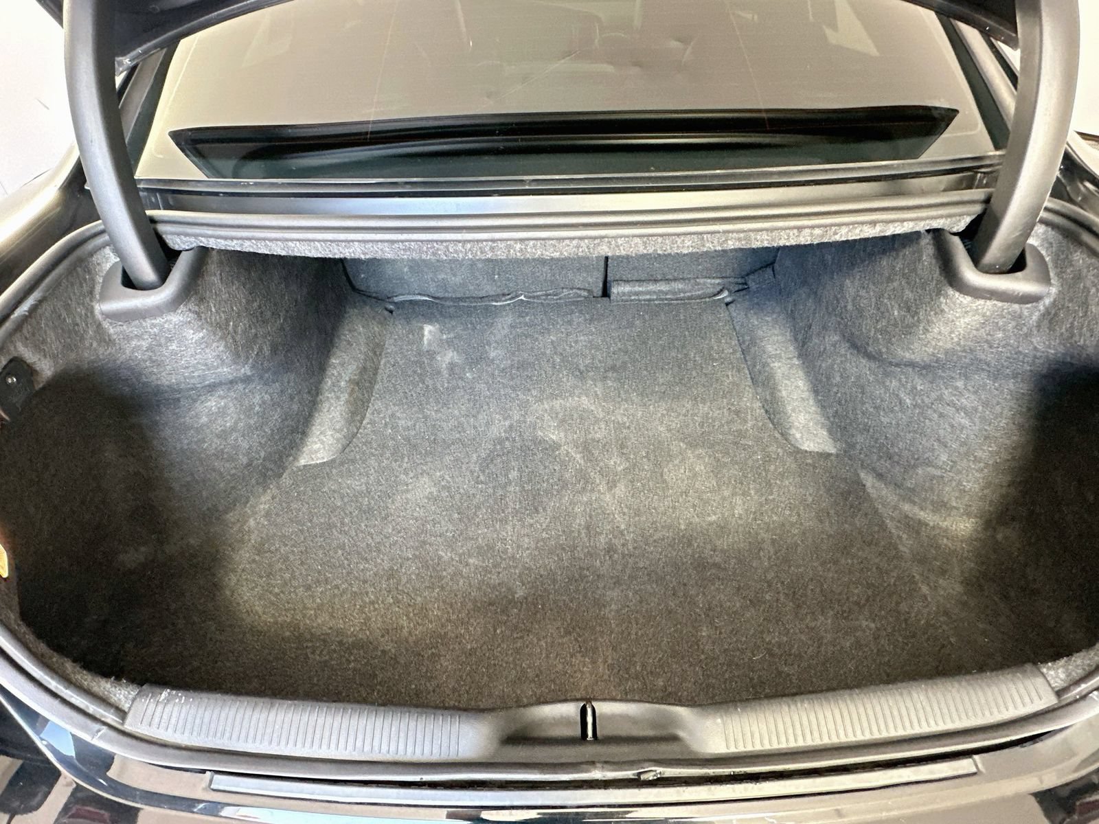Used 2020 Dodge Charger SXT w/ Leather Interior Group RWD image 26