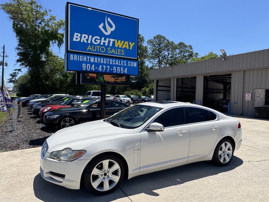 Used 2009 Jaguar XF Luxury RWD image 1