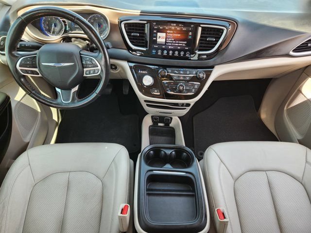 Used 2019 Chrysler Pacifica Touring-L w/ Advanced Safetytec Group FWD image 29
