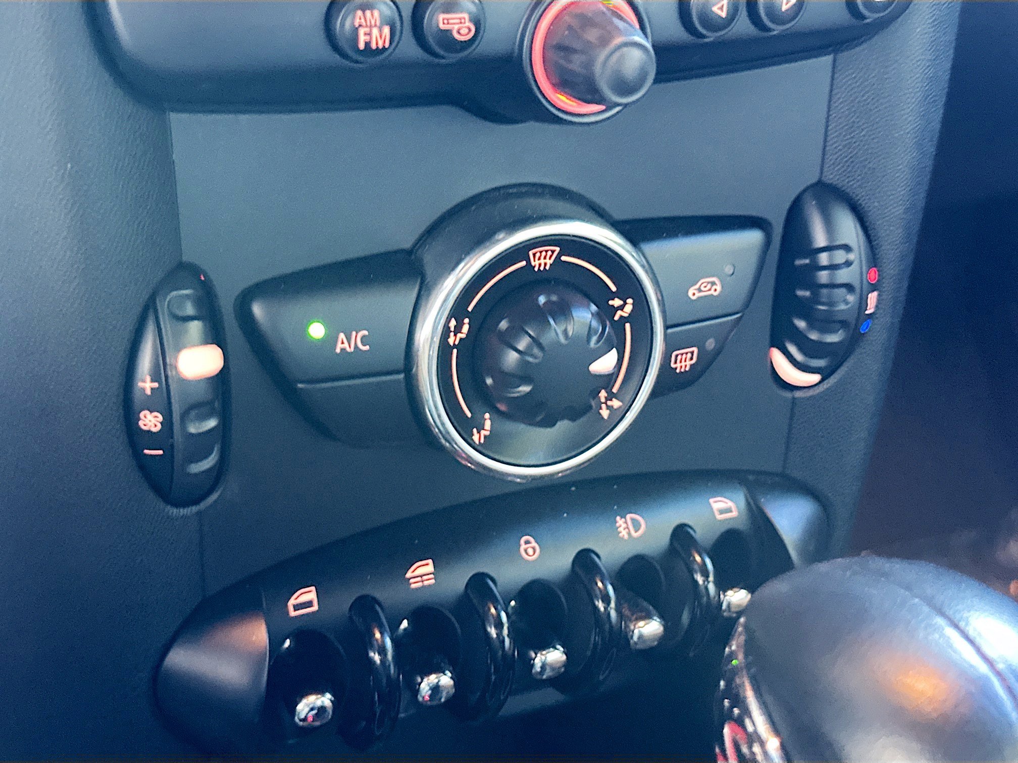 Used 2014 MINI Cooper S image 13