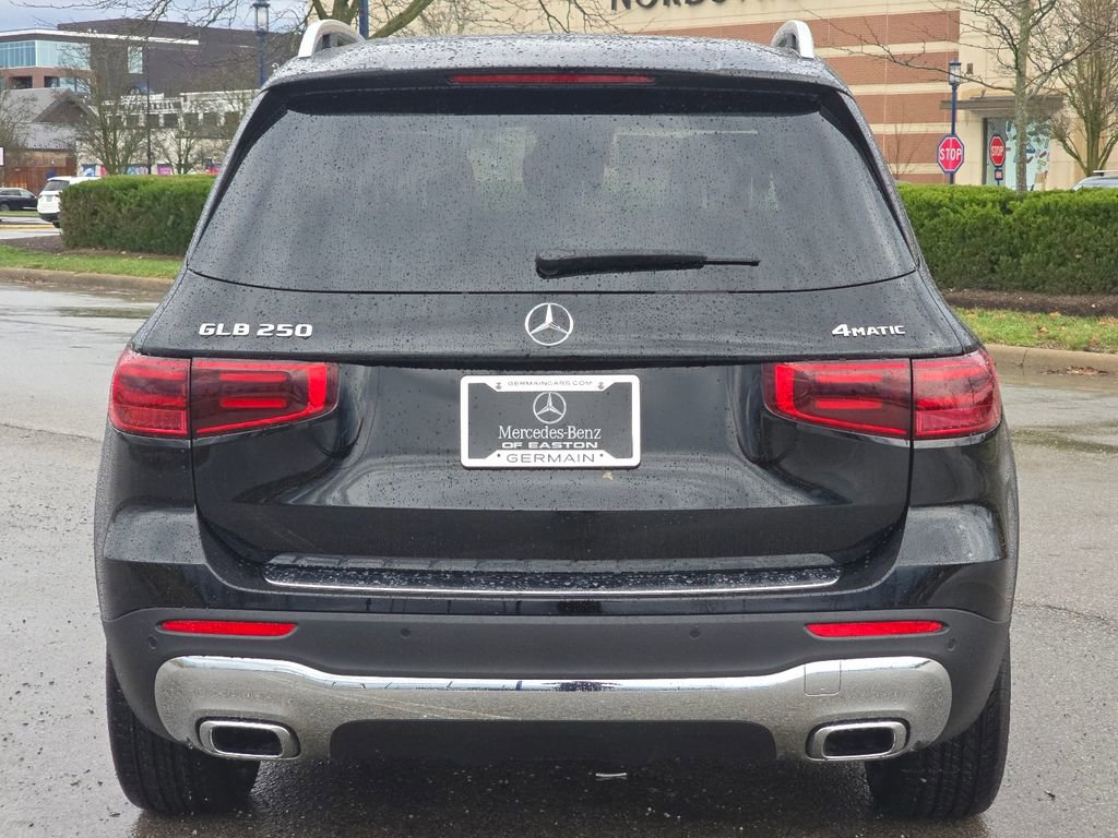 New 2026 Mercedes-Benz GLB 250 4MATIC image 15