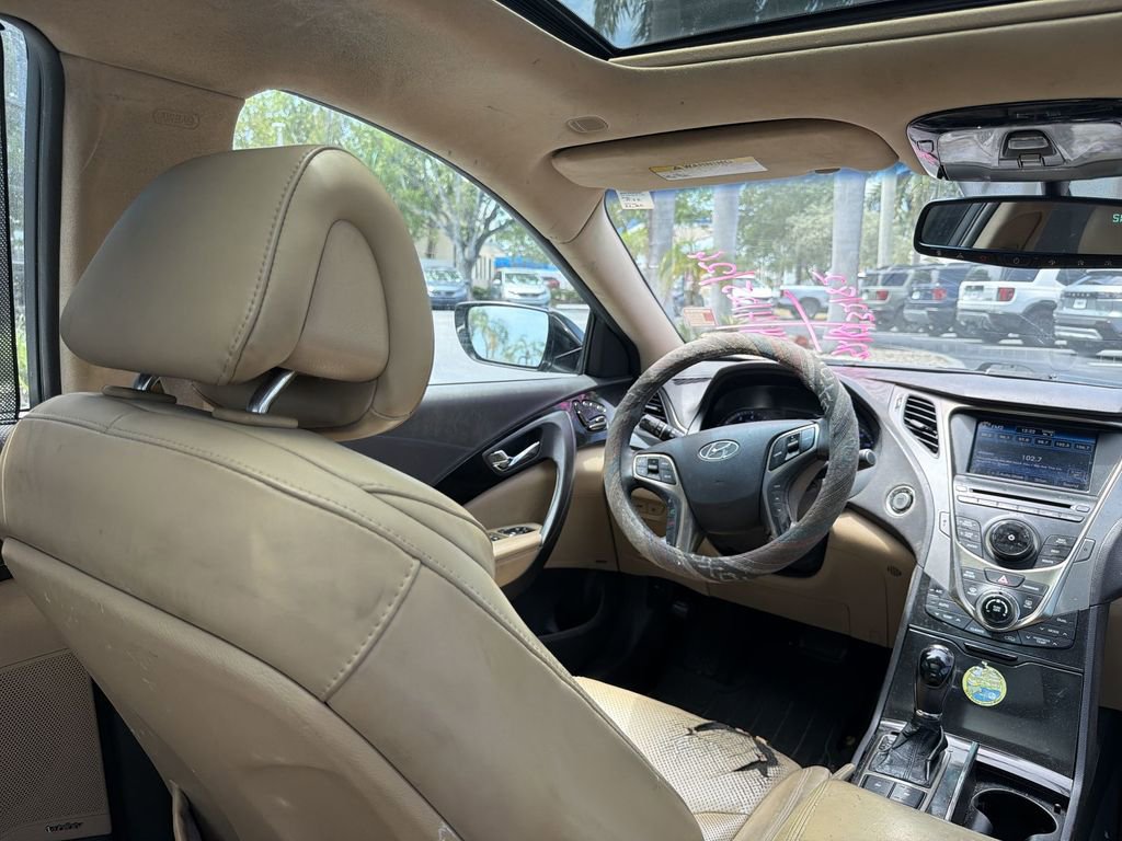 Used 2013 Hyundai Azera w/ Technology Pkg FWD image 17