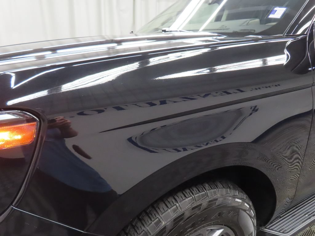 Used 2025 Ford Expedition Max Active AWD/4WD image 53