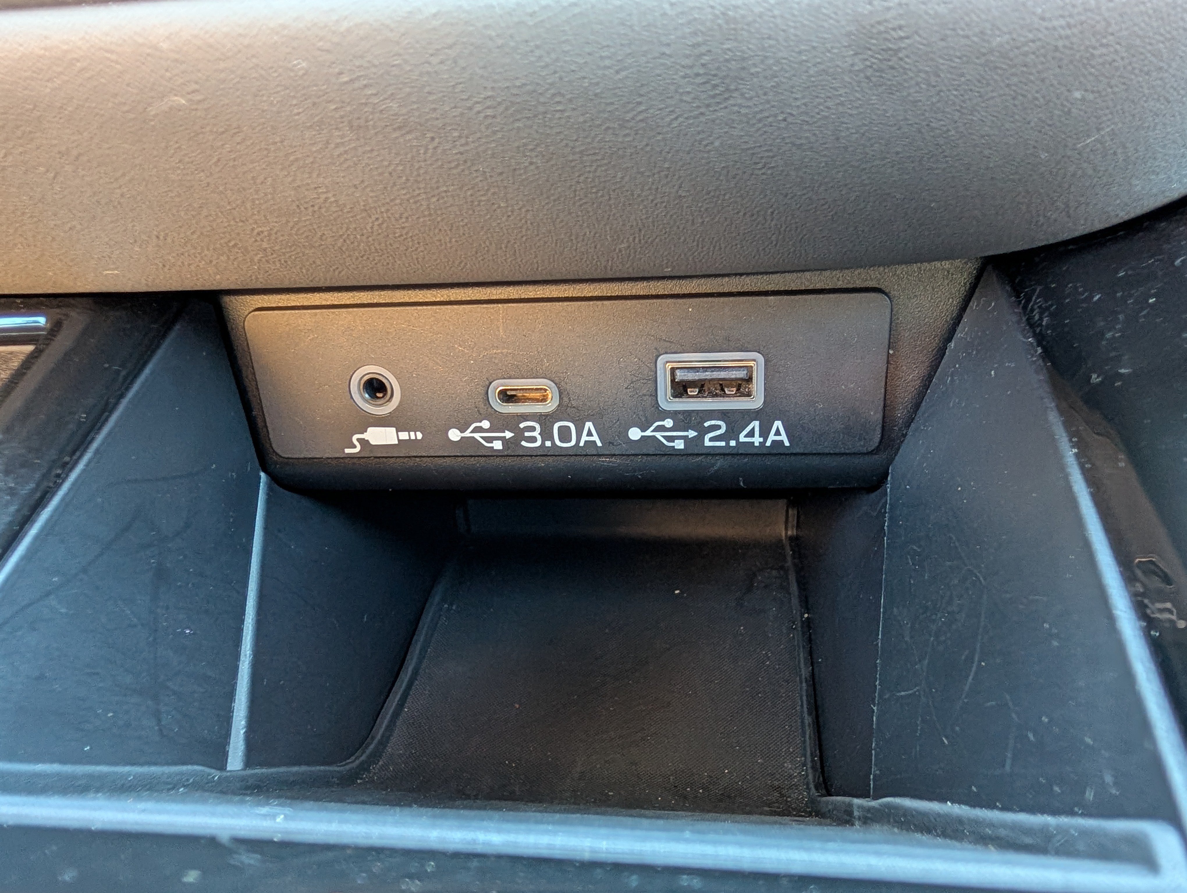Certified 2025 Subaru Outback Onyx Edition AWD/4WD image 33