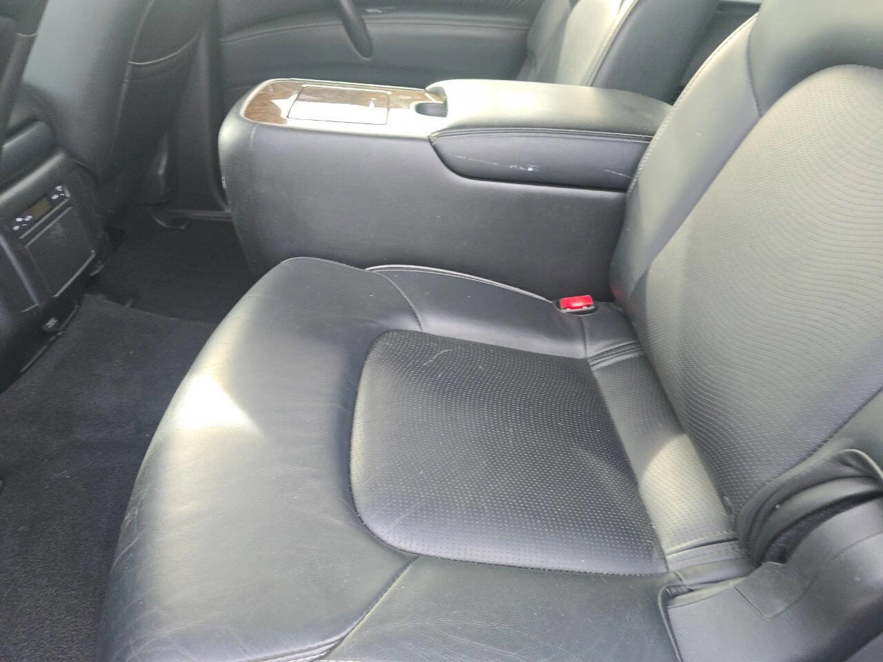 Used 2017 INFINITI QX80 4WD w/ Driver Assistance Package image 23