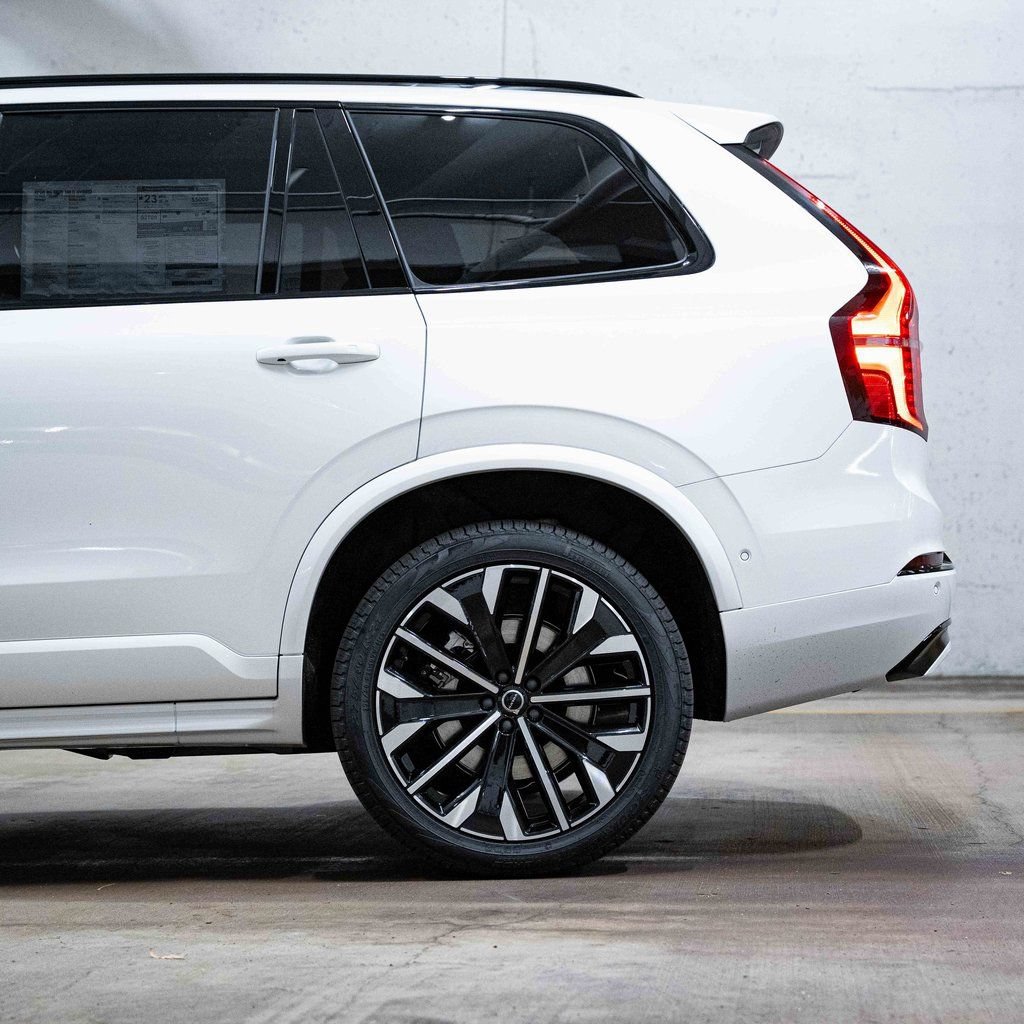 New 2026 Volvo XC90 B6 Ultra w/ Protection Package Premier AWD/4WD image 4
