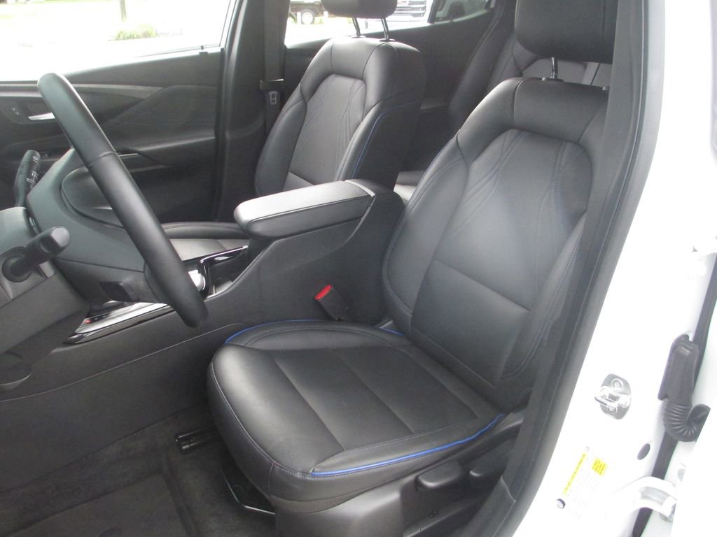 Used 2024 Buick Envista Sport Touring FWD image 16