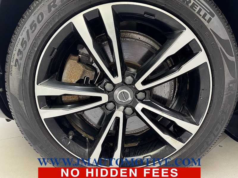 Used 2019 Volvo V90 T5 Cross Country w/ Protection Package Premier AWD/4WD image 9