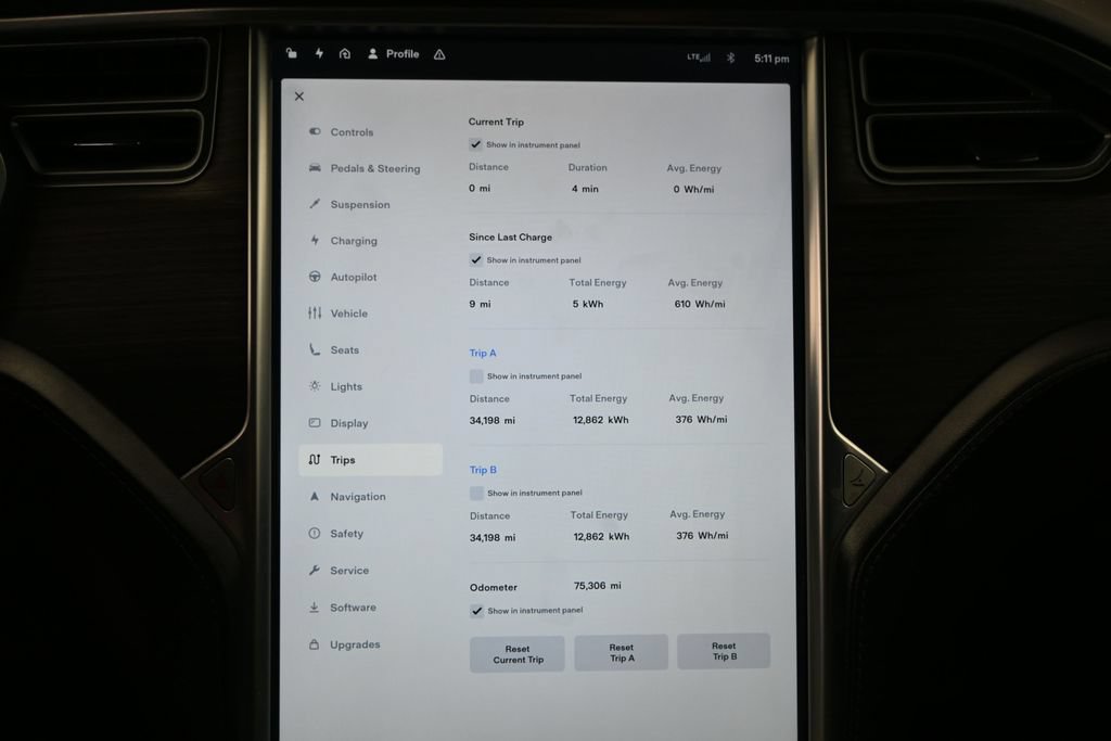 Used 2016 Tesla Model X 75D AWD/4WD image 31