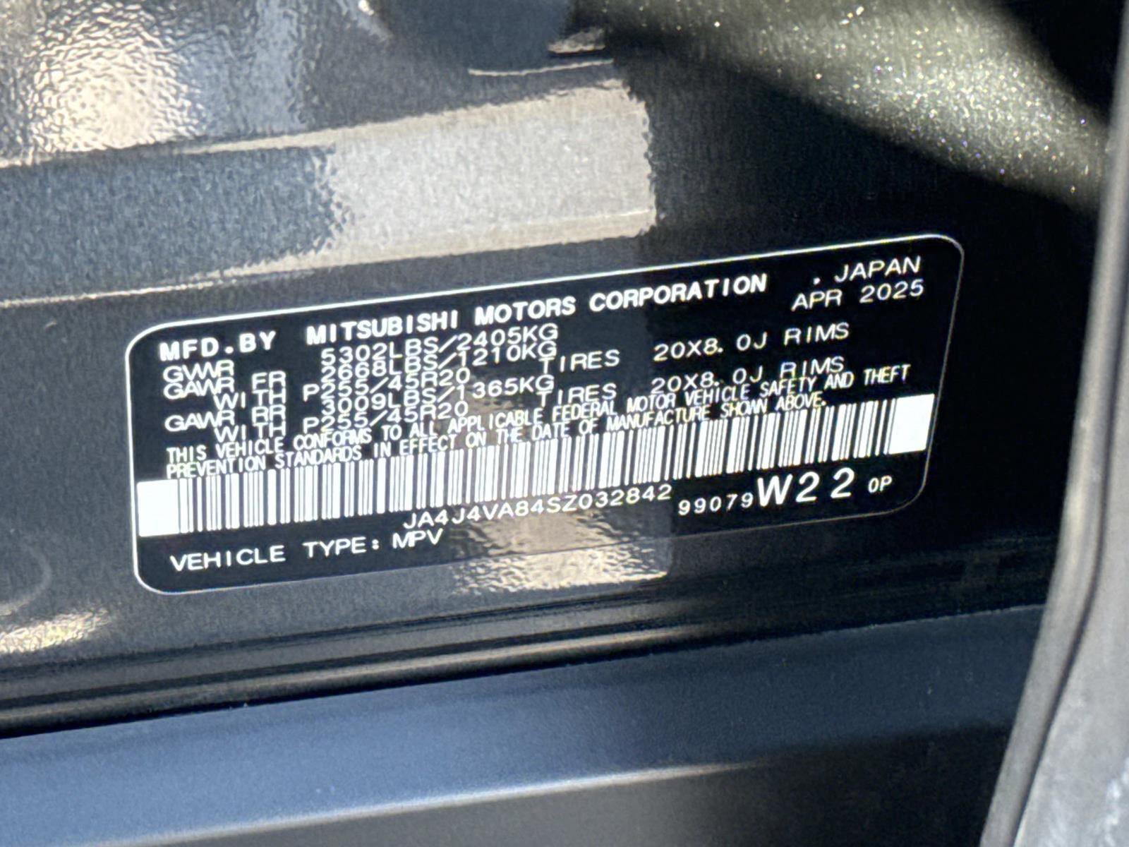 Used 2025 Mitsubishi Outlander SE image 31