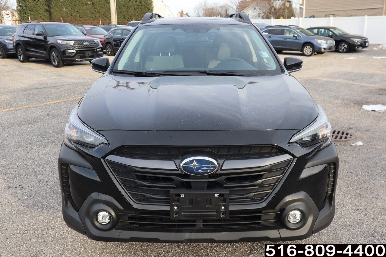 Used 2023 Subaru Outback Premium image 2