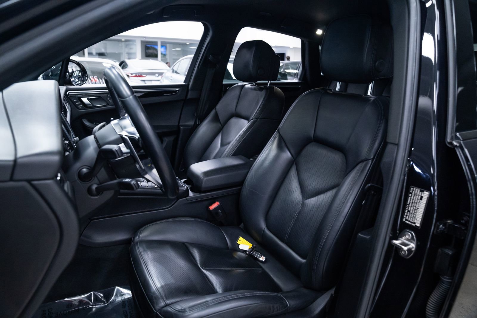 Used 2018 Porsche Macan S AWD/4WD image 21