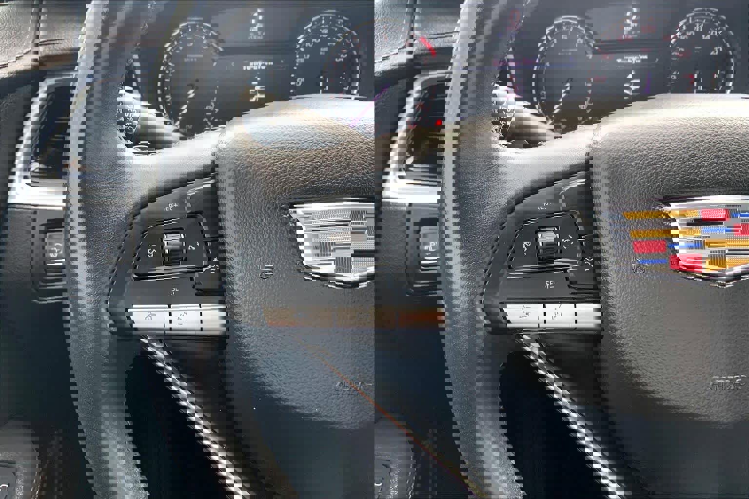 Used 2023 Cadillac XT6 Luxury FWD image 24