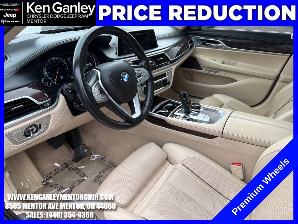 Used 2017 BMW 750i xDrive AWD/4WD image 18