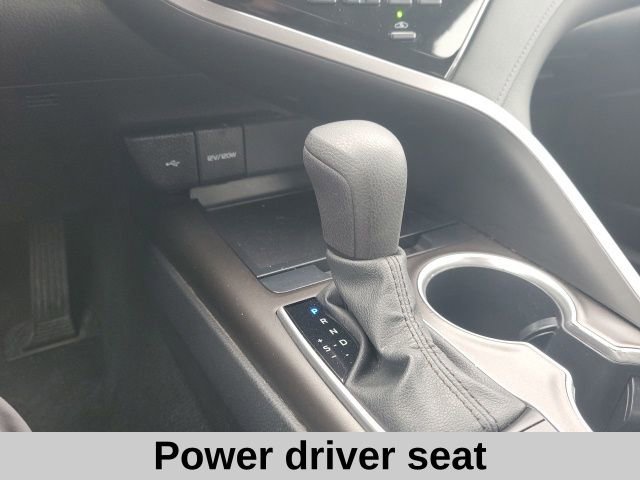 Used 2023 Toyota Camry LE w/ Convenience Package image 6