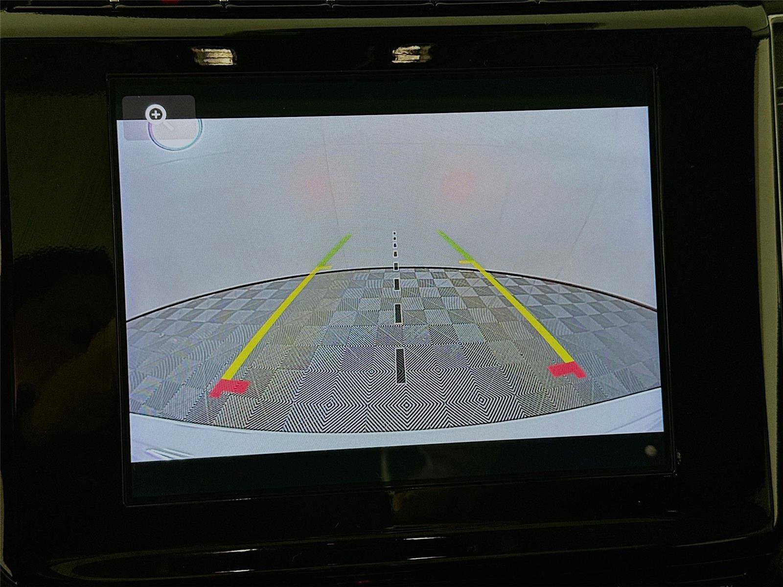 Used 2023 Jeep Grand Cherokee Laredo w/ Luxury Tech Group I image 6