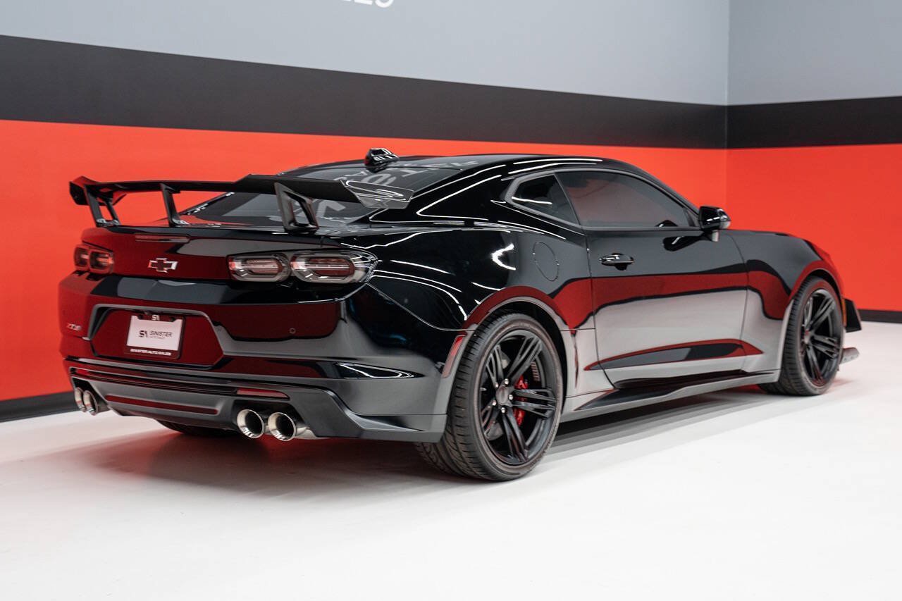 Used 2021 Chevrolet Camaro ZL1 RWD image 45