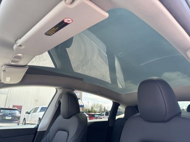 Used 2023 Tesla Model Y Performance image 21