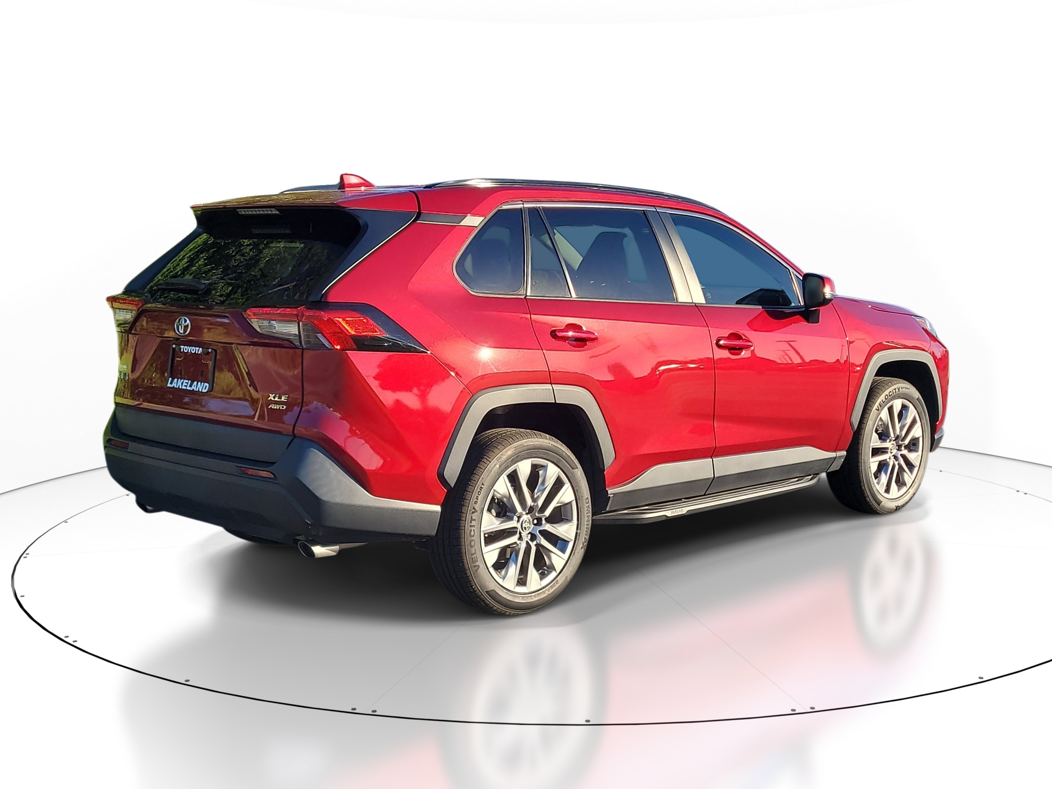 Certified 2023 Toyota RAV4 XLE Premium AWD/4WD image 7