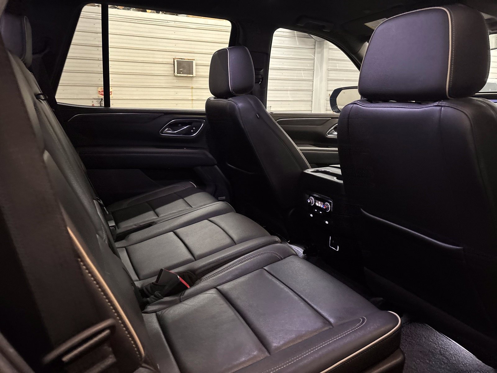 Used 2021 GMC Yukon SLT AWD/4WD image 31