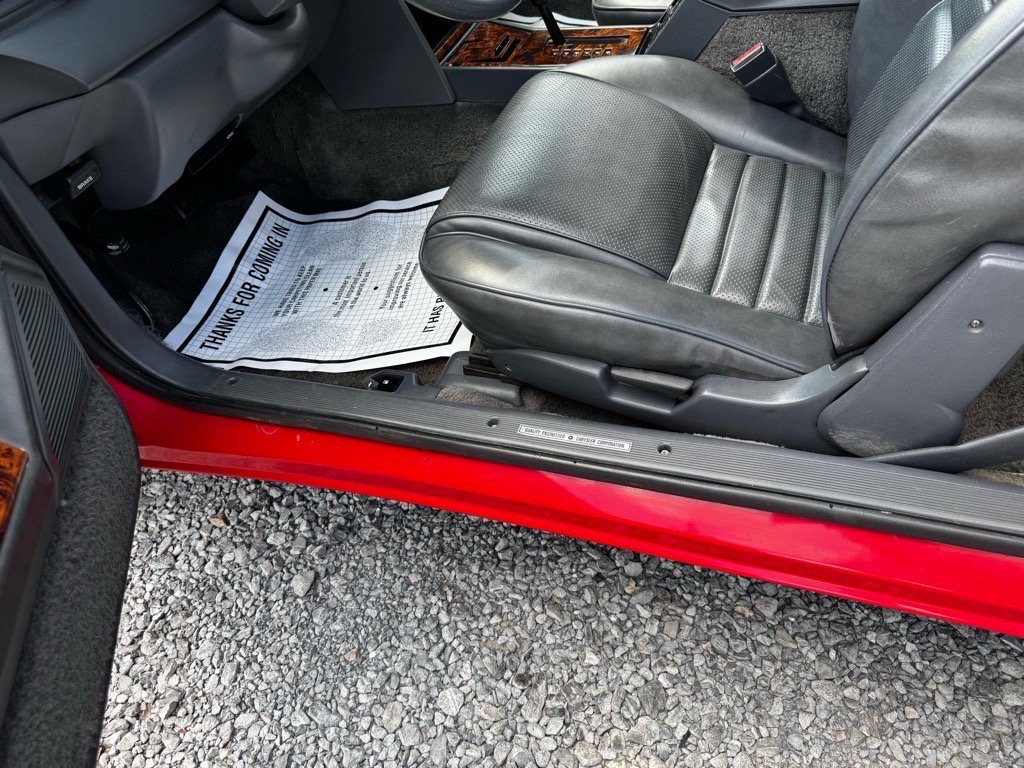 Used 1989 Chrysler LeBaron Premium FWD image 25