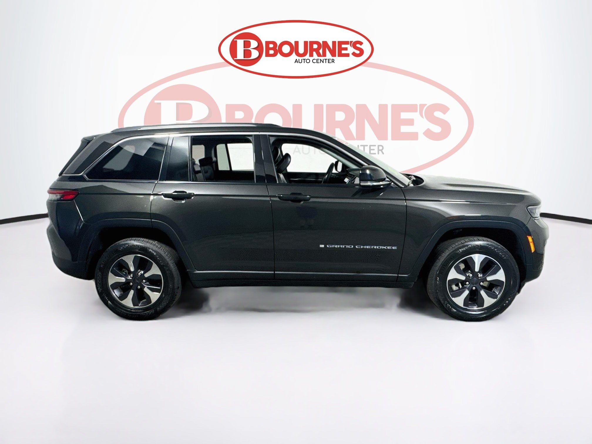 Used 2024 Jeep Grand Cherokee Limited 4xe AWD/4WD image 13