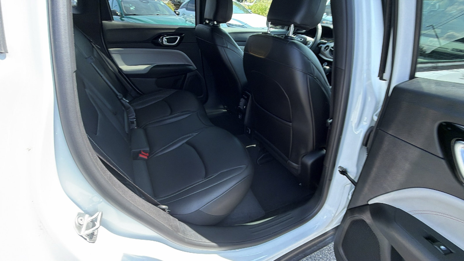 Used 2025 Jeep Compass Limited AWD/4WD image 21