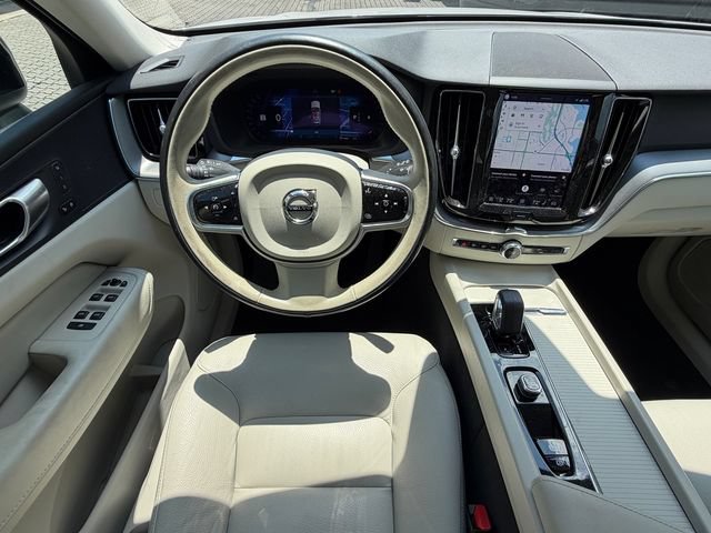 Certified 2024 Volvo XC60 B5 Core w/ Protection Package Premier AWD/4WD image 15