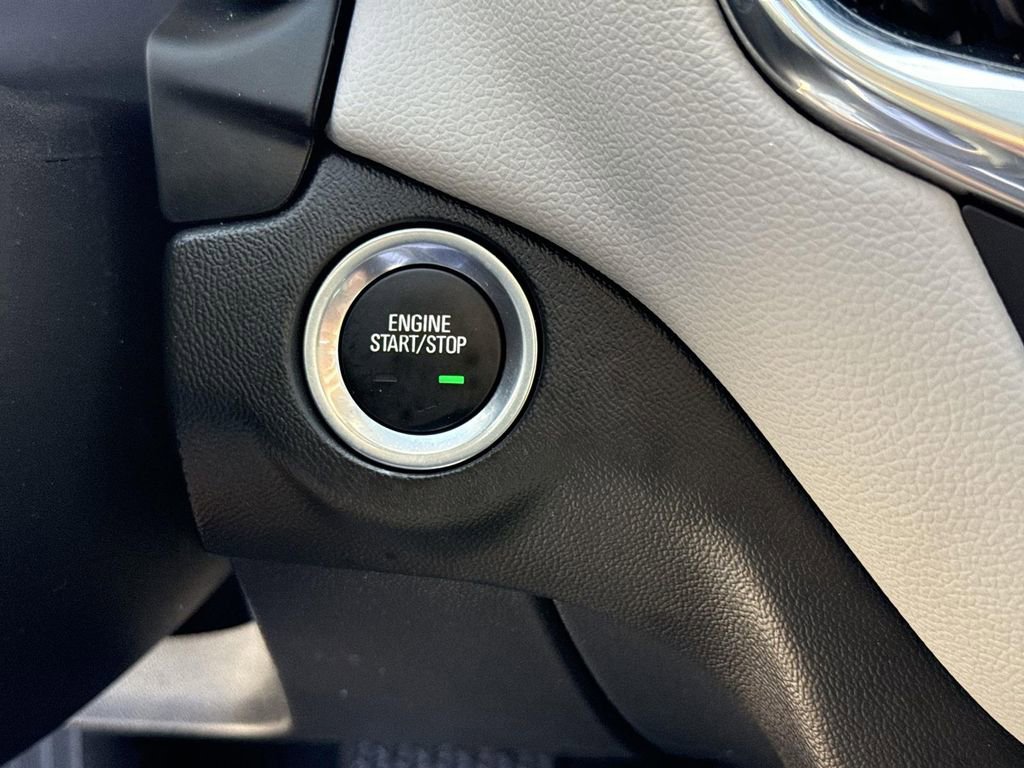 Used 2022 Chevrolet Equinox LS image 15