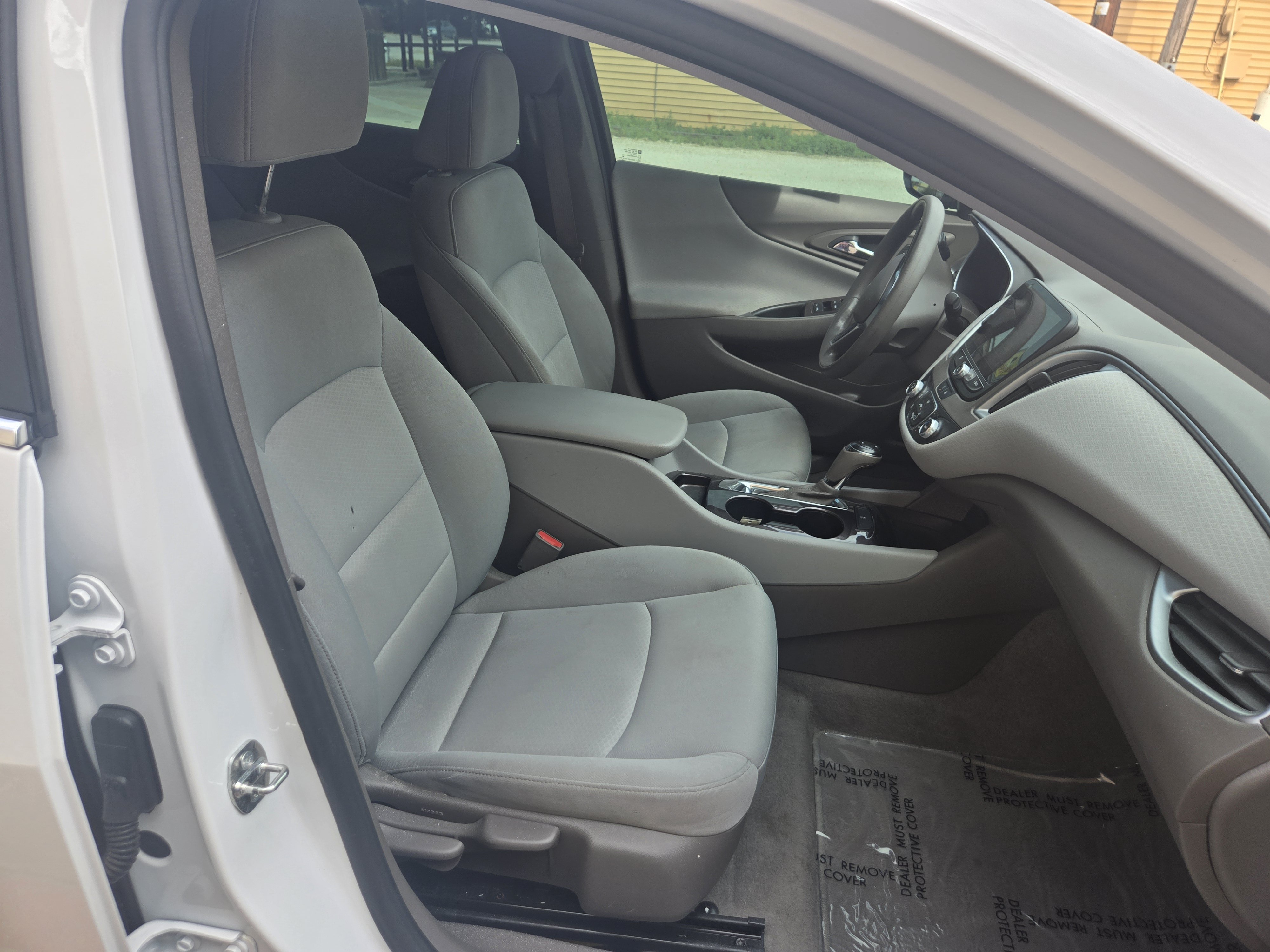 Used 2020 Chevrolet Malibu LS FWD image 10