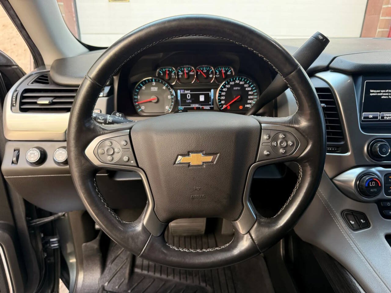 Used 2019 Chevrolet Tahoe LT w/ LT Signature Package AWD/4WD image 9