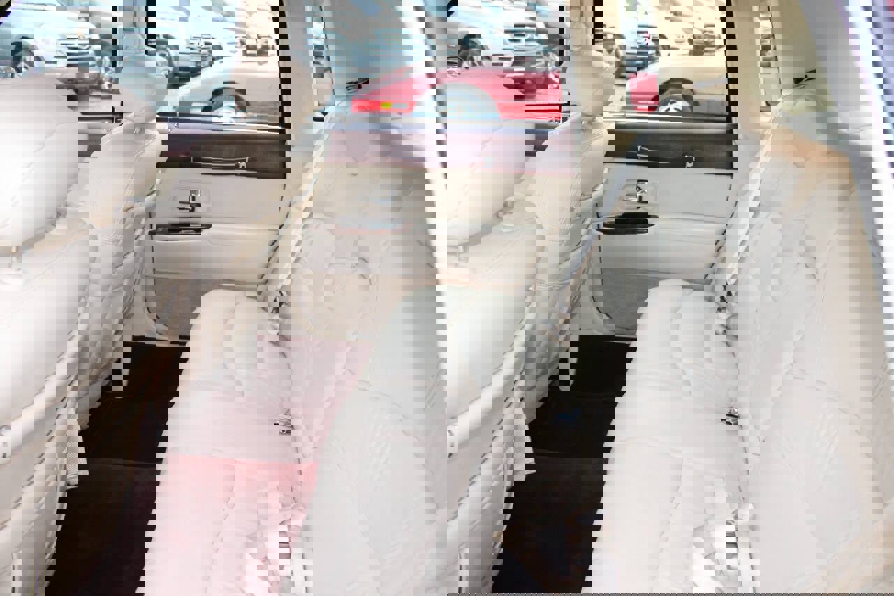 Used 1996 Lincoln Town Car Signature image 18