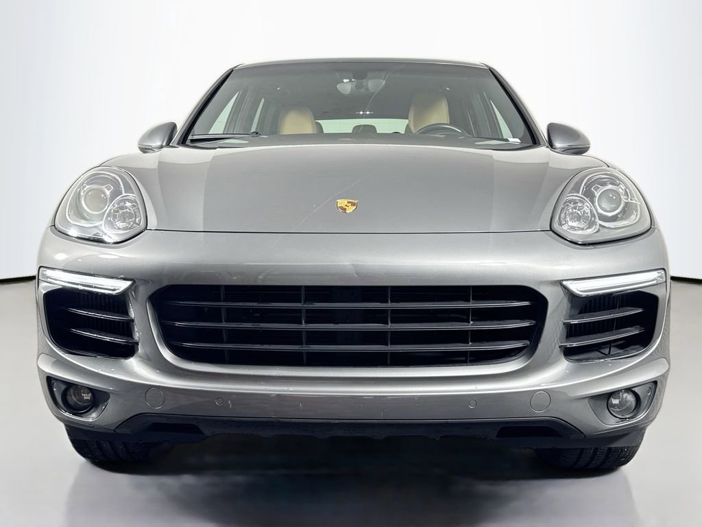 Used 2016 Porsche Cayenne S image 2