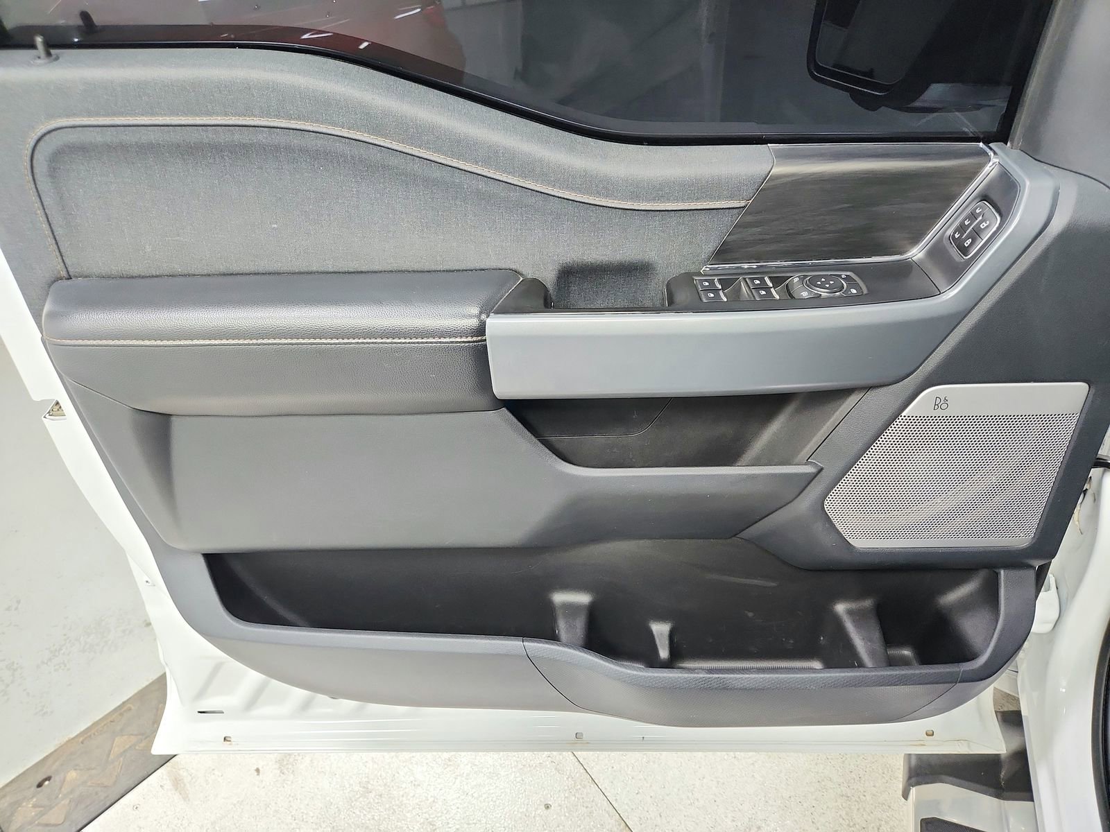 Used 2024 Ford F150 Lariat w/ Tow/Haul Package image 35