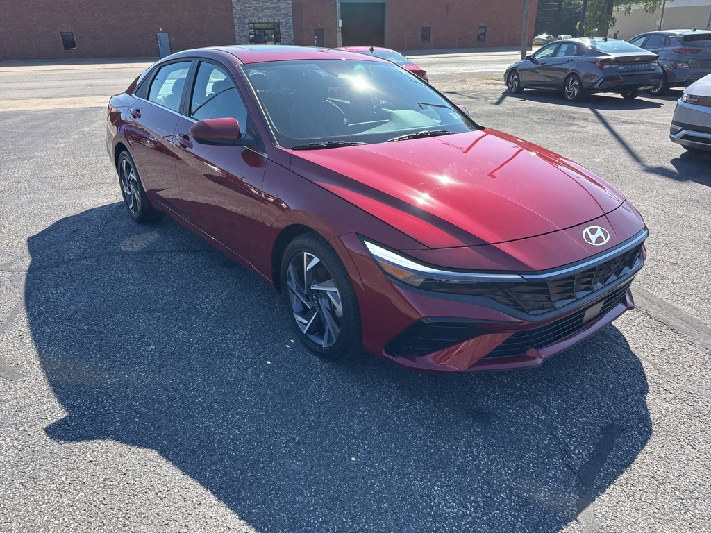 Certified 2024 Hyundai Elantra SEL w/ Convenience Package