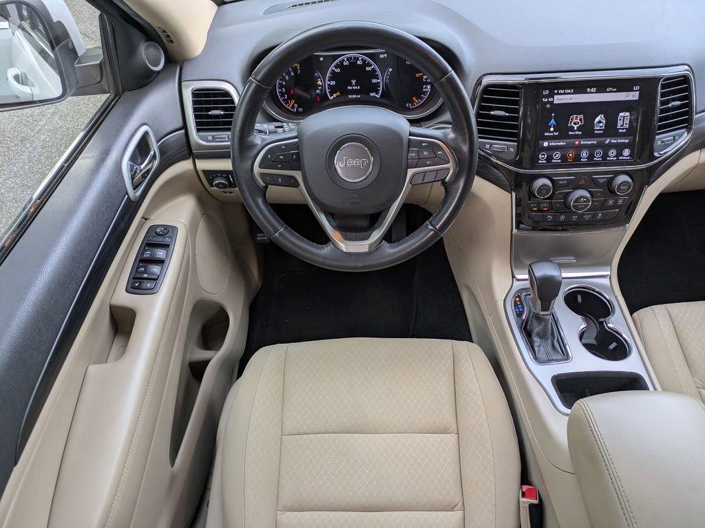 Used 2022 Jeep Grand Cherokee Laredo E image 15