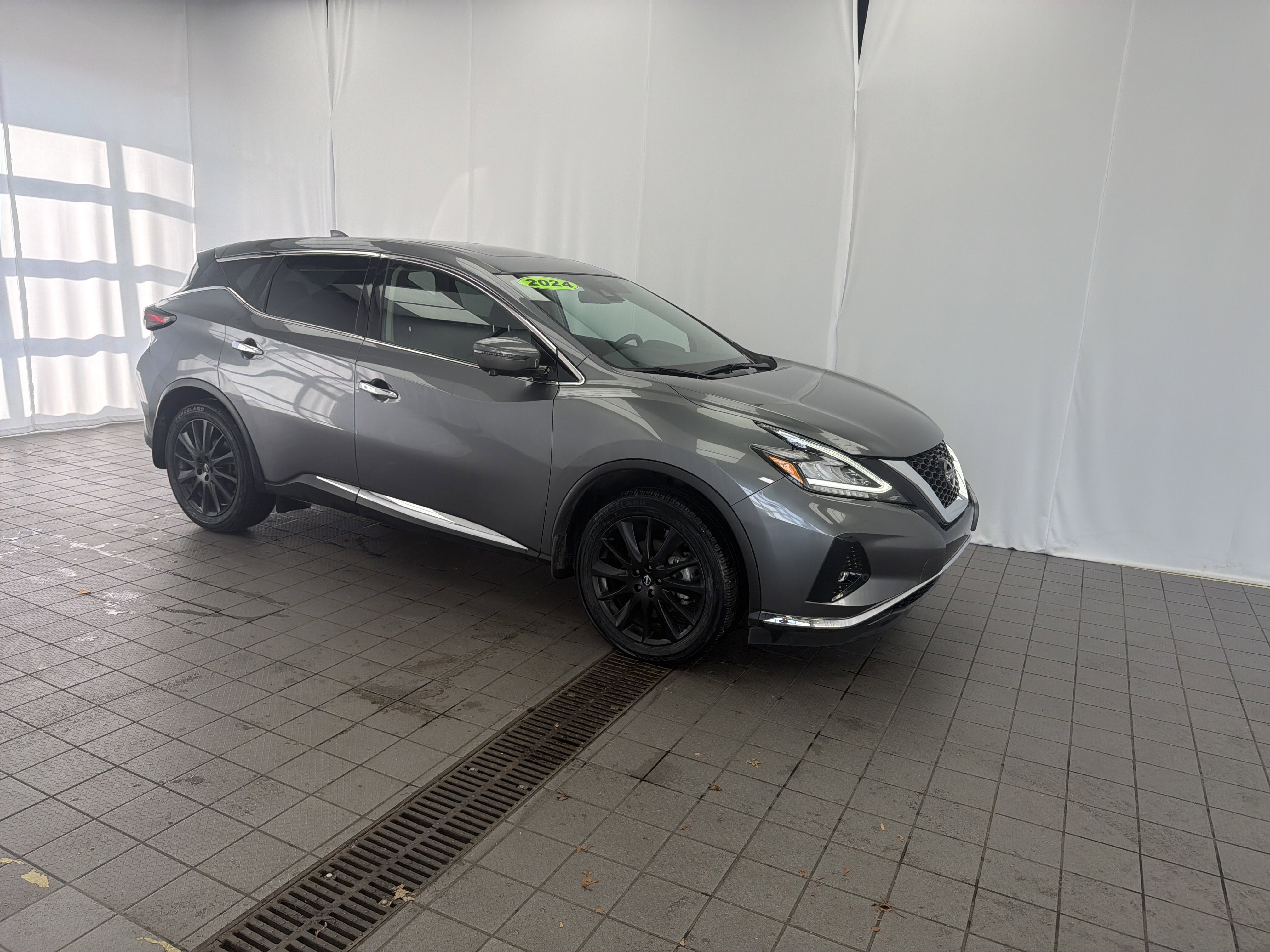 Used 2024 Nissan Murano SL image 17
