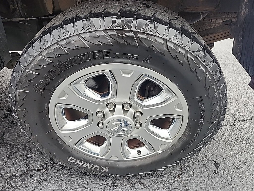 Used 2018 RAM 3500 Laramie image 12