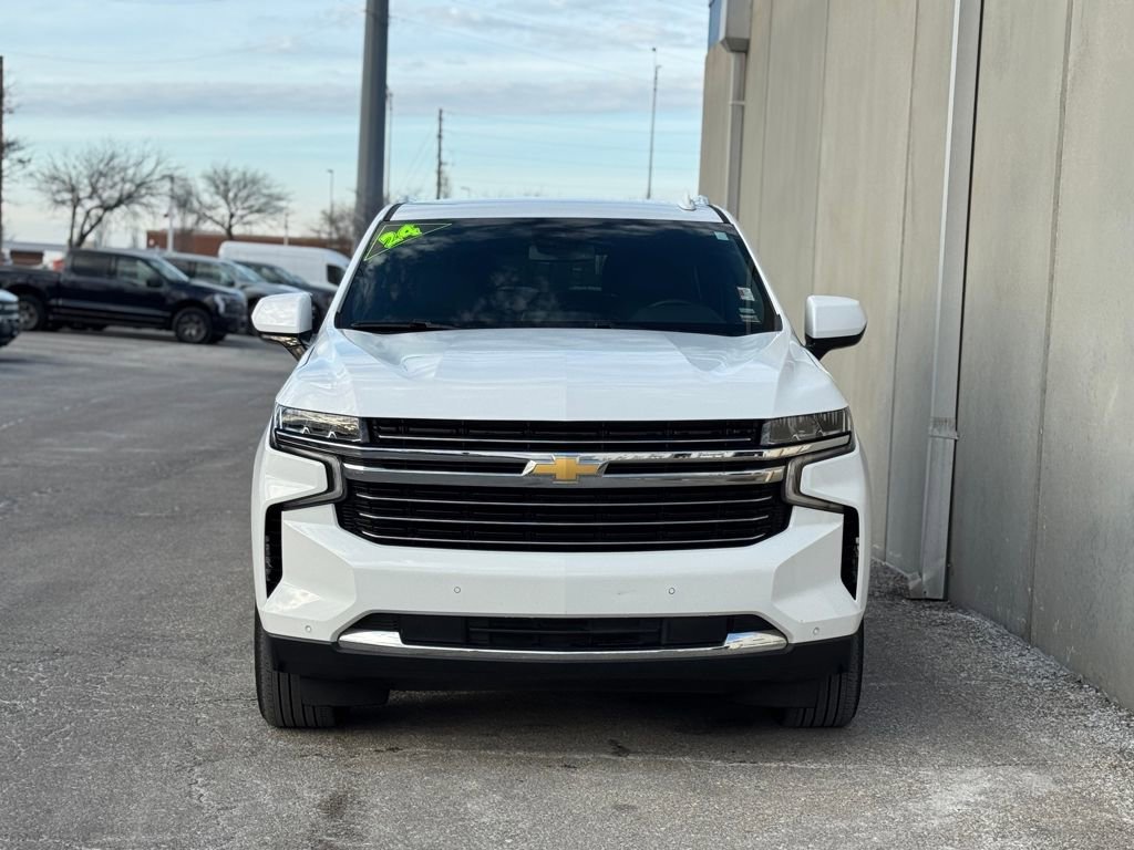 Used 2024 Chevrolet Suburban LT image 32