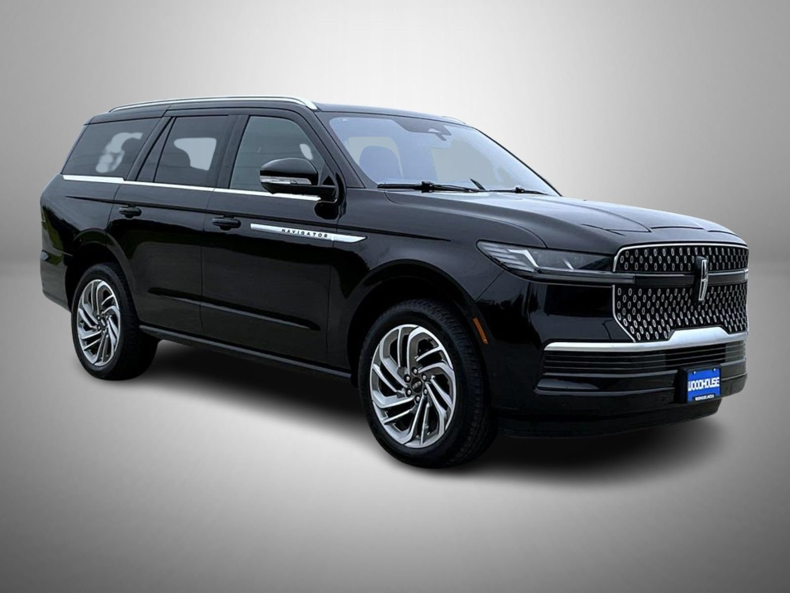 Used 2025 Lincoln Navigator Reserve AWD/4WD image 3