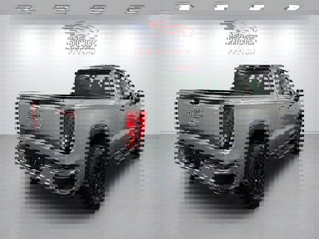 Used 2023 GMC Sierra 1500 SLE image 4