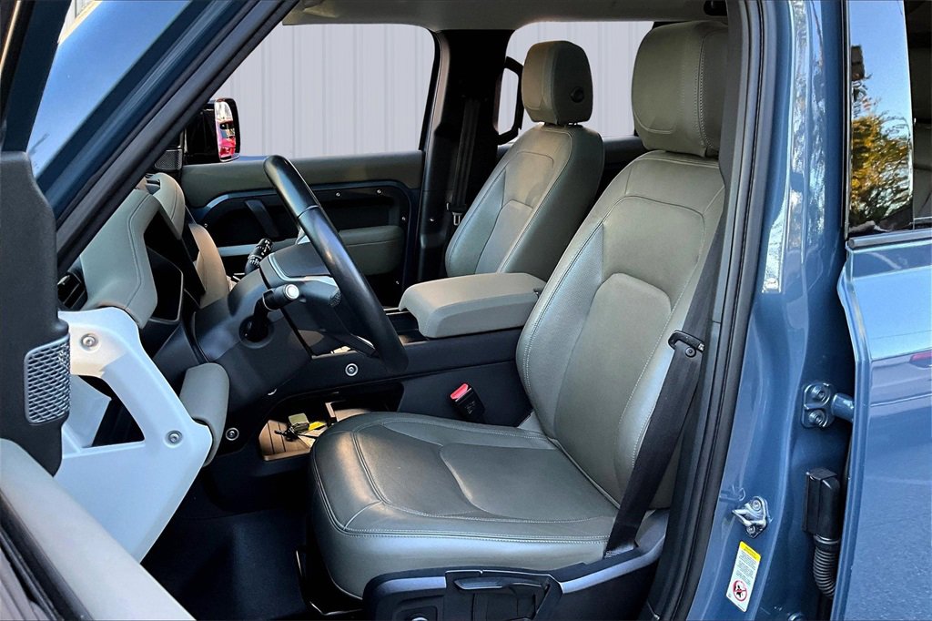 Used 2023 Land Rover Defender 110 S image 21