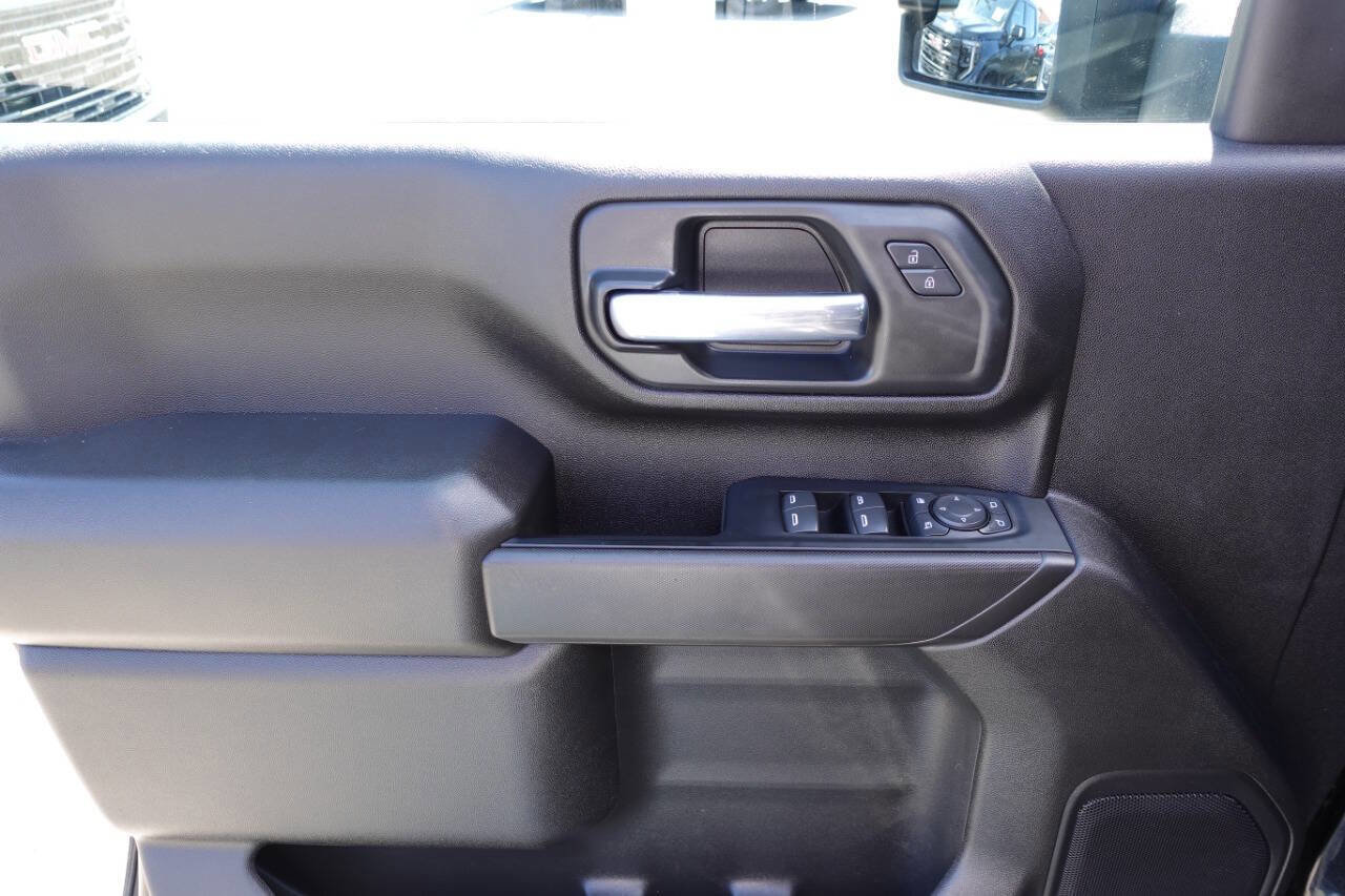 Used 2024 Chevrolet Silverado 2500 Custom w/ Custom Value Package AWD/4WD image 14