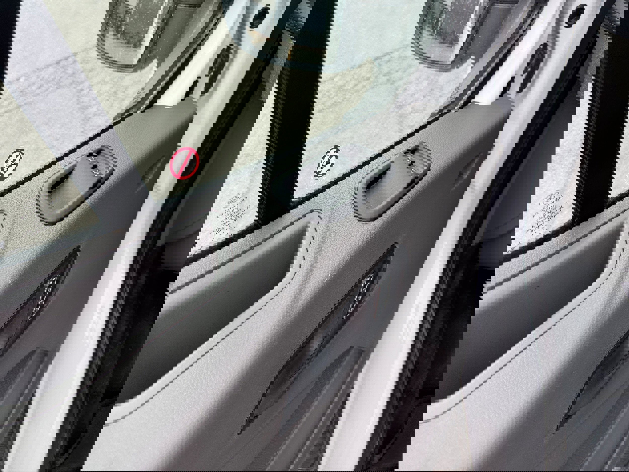 Used 2023 Ford Transit 250 XL w/ Exterior Upgrade Package RWD image 11